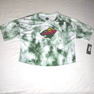 NWT! Minnesota Wild Hockey Women's Large Crop Shirt Green & White, NHL League